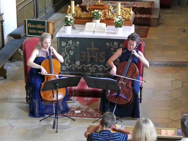 Bild Solina Cello-Ensemble in der Spitalkirche